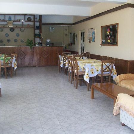 Varelis Архангелос Екстериор снимка